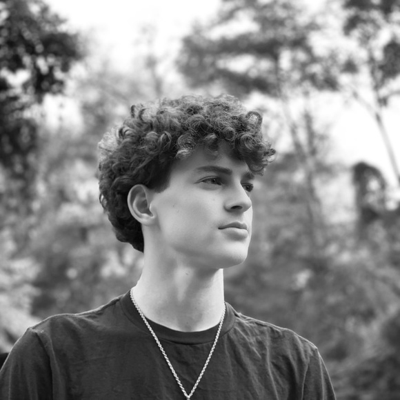 Meet your Posher, Jordan - Picture 1 of 1